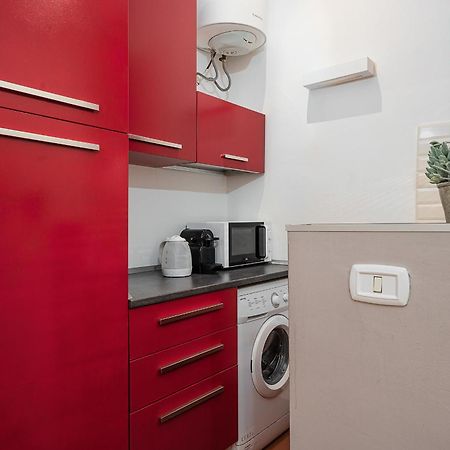 Classbnb - Two Apartments 400 Meters From The Duomo ميلان المظهر الخارجي الصورة