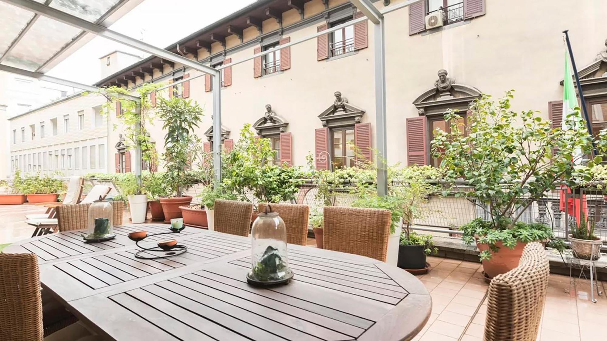 Classbnb - Two Apartments 400 Meters From The Duomo ميلان المظهر الخارجي الصورة
