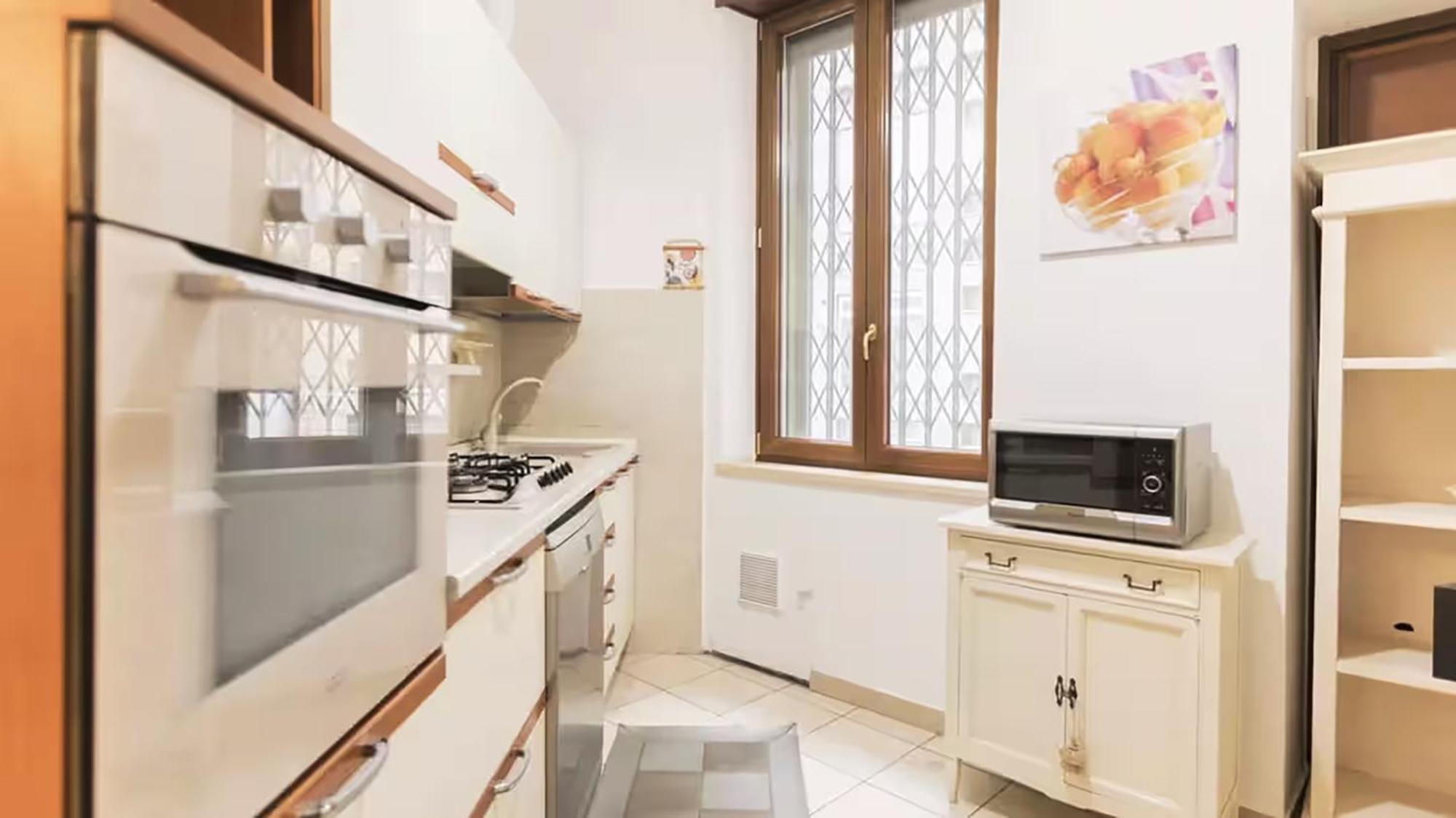 Classbnb - Two Apartments 400 Meters From The Duomo ميلان المظهر الخارجي الصورة