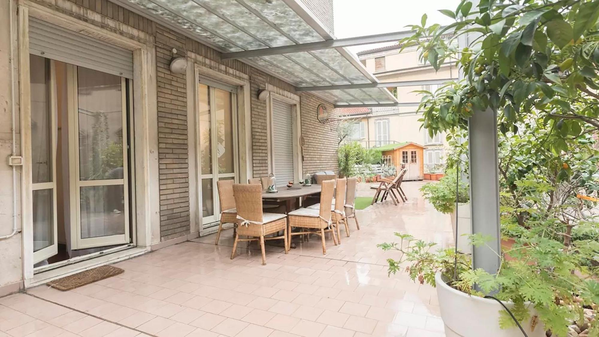 Classbnb - Two Apartments 400 Meters From The Duomo ميلان المظهر الخارجي الصورة
