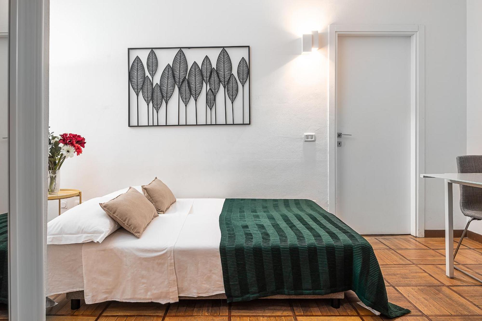 Classbnb - Two Apartments 400 Meters From The Duomo ميلان المظهر الخارجي الصورة